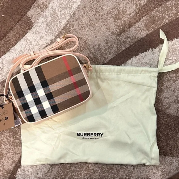Burberry, Pale cameo, small camera bag/Crossbody - Picture 1 of 4